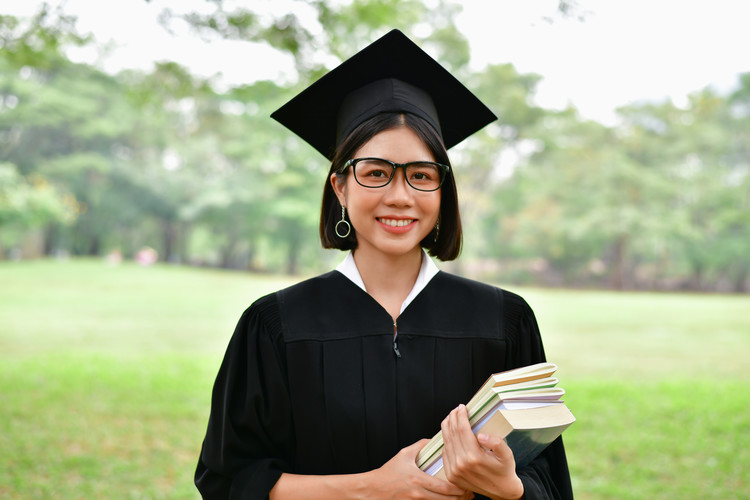 贵阳2024年女生上卫校学甚么博业美（博业人士为你答复）