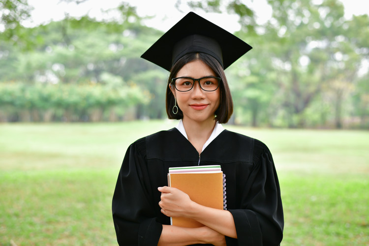 刚刚刚刚高中结业，也许自考大学吗？(高中结业能直交自考绩人原科)