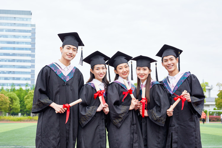 四川省有高铁乘务的学校有哪些_四川高铁乘务员专业学校