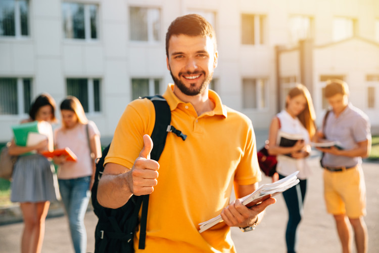 高铁乘务学校好吗_高铁乘务学校那个好_高铁乘务学校好考吗
