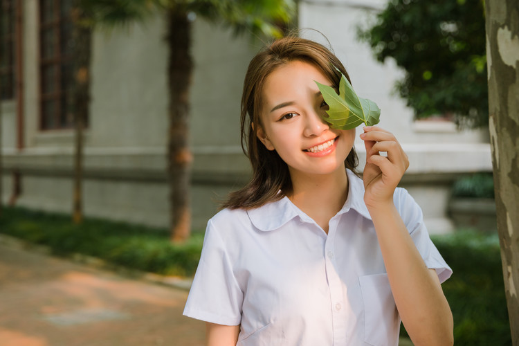 口腔專業發展如何？哪所院校好？