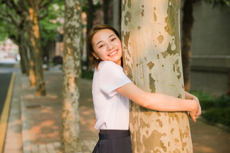 2023年丘北县民族职业高级中学报名学费多少钱