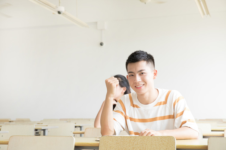 青海民族大学奖帮学金有哪些不同几何钱 何如申请评定 迎新系统及网站进口 2024新生进学应知