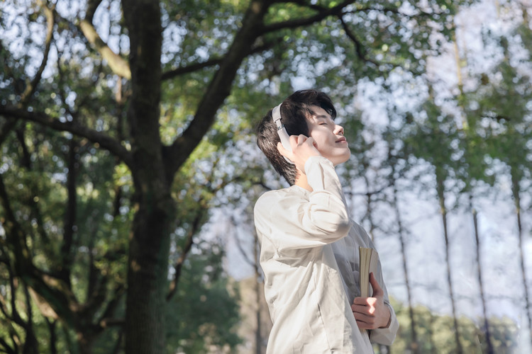 導師給***學生的推薦信