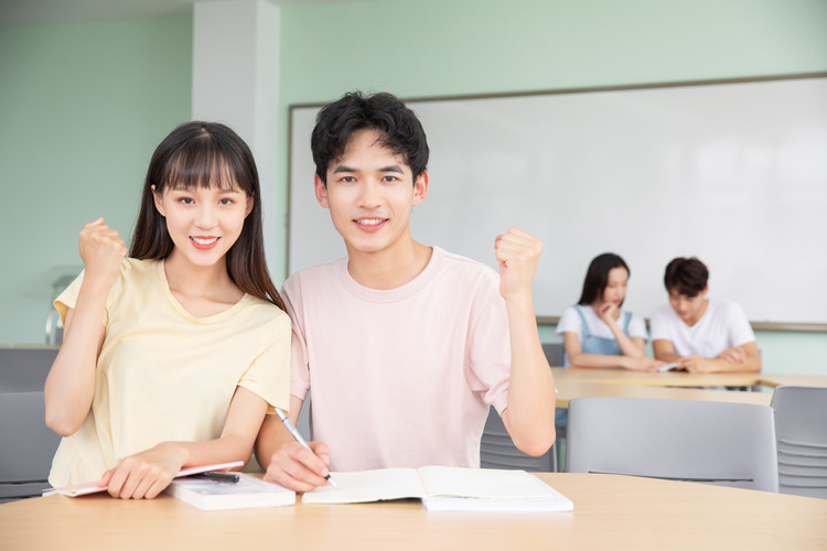 阜陽鐵路學校咨詢電話多少