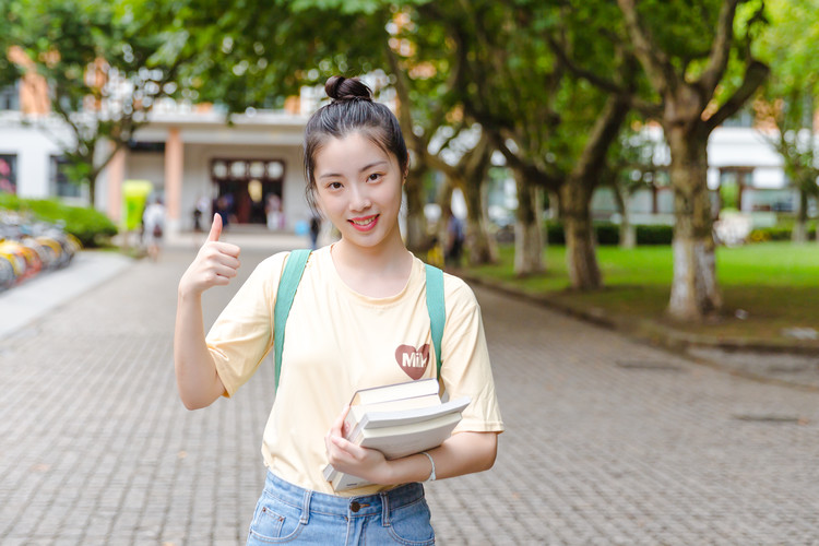 2023年贵州男孩子中专学什么好