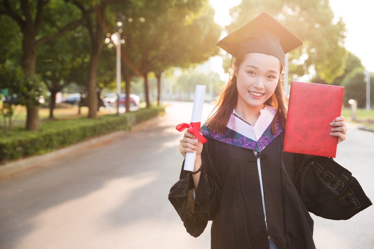 成都希望职业学校茉莉花表演(成都希望职业学校是不是五月花)