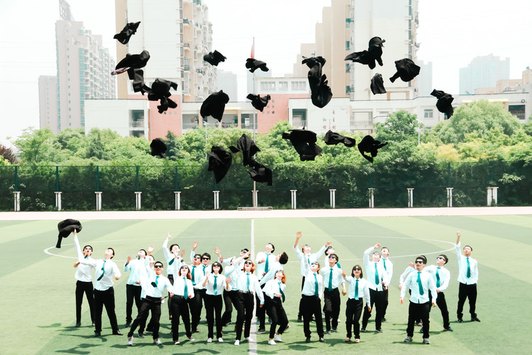 在廣西怎么考二建證書