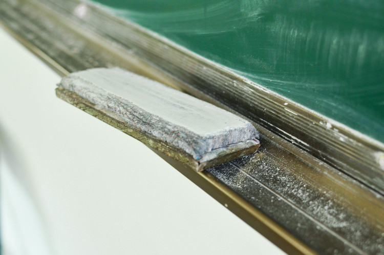 沈陽醫學院康復治療學專業學習那些課程？多不多？